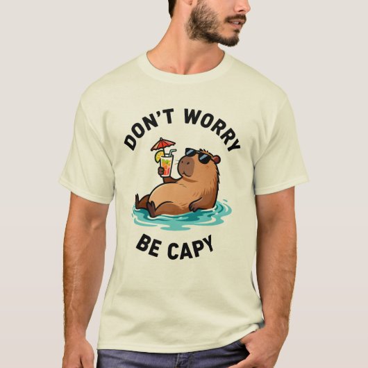Don't Worry Be Capy Funny Capybara Pun T-shirt (Voorkant)