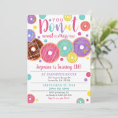 Donut 1e verjaardag uitnodiging, Donut Miss it Kaart (Staand voorkant)