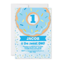 Donut 1e Verjaardag Uitnodiging Jongen strooit