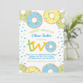 Donut 2e Verjaardag Uitnodiging Jongen strooit (Staand voorkant)