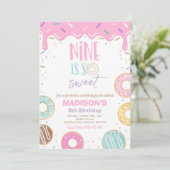 Donut 9th Birthday party negen is zo mooi Kaart (Staand voorkant)