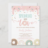 Donut Baby Sprinkle Uitnodiging ingedrukt met lief (Voorkant)