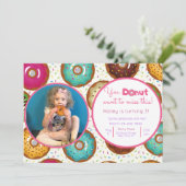 Donut Birthday Party Photo Invitation Kaart (Staand voorkant)