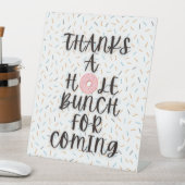 Donut Birthday Table Pedestal Sign Reclamebord Met Voetstuk (Insitu)