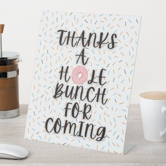 Donut Birthday Table Pedestal Sign Reclamebord Met Voetstuk (Insitu)