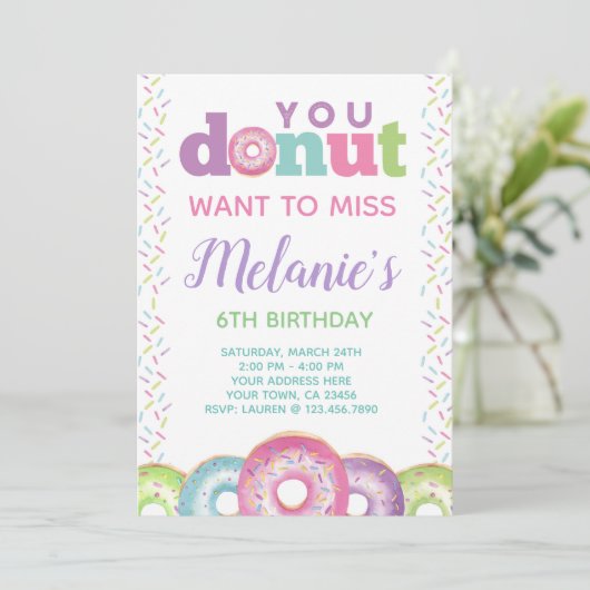 Donut Birthday Uitnodiging (Staand voorkant)