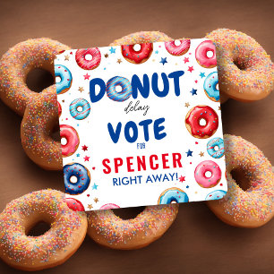 Donut Delay: Stem" Verkiezingen kleurrijk blauw en Vierkante Sticker