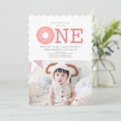 Donut Eenvoudig Roze Meisje Foto 1e Verjaardag Kaart (Staand voorkant)