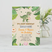 Donut en dinosaurus uitnodiging voor verjaardag (Staand voorkant)