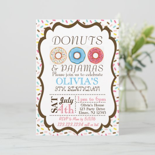 Donut en pyjama uitnodiging (Staand voorkant)