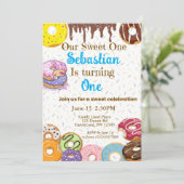 Donut First Birthday Invitation Kaart (Staand voorkant)
