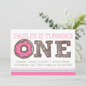 Donut First Birthday Uitnodiging - Roze (Staand voorkant)