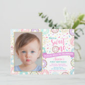 Donut Foto van Birthday Uitnodiging op een feestje (Staand voorkant)