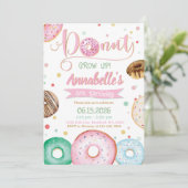Donut Groei Op Verjaardagsfeest Uitnodiging (Staand voorkant)