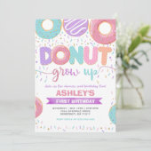 Donut Grow Up First 1st Birthday Invitation Kaart (Staand voorkant)