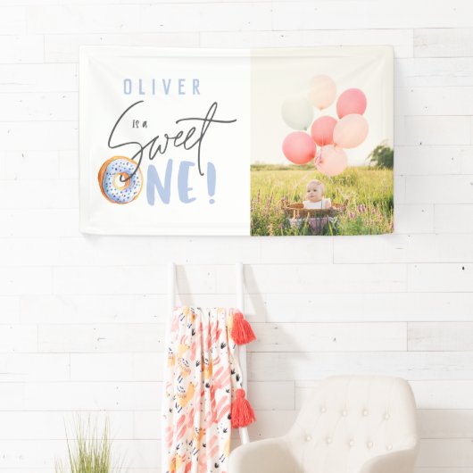 Donut liefje op 1e verjaardag spandoek (Insitu)