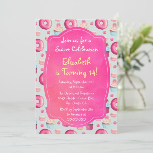 Donut macarons en cupcake patroon verjaardag uitno kaart (Staand voorkant)
