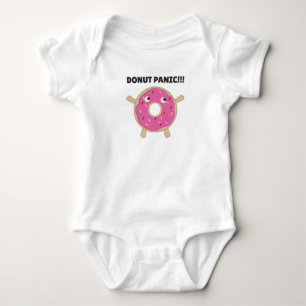 Donut Panic - Funny pun met donuts Romper