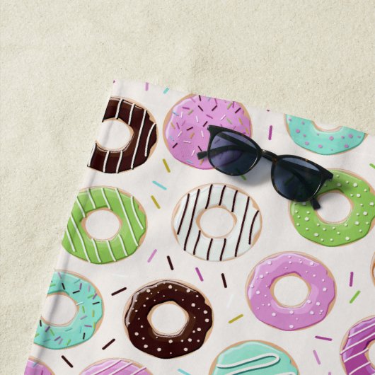 Donut Pattern monogram strandhanddoek Strandlaken (In situ)