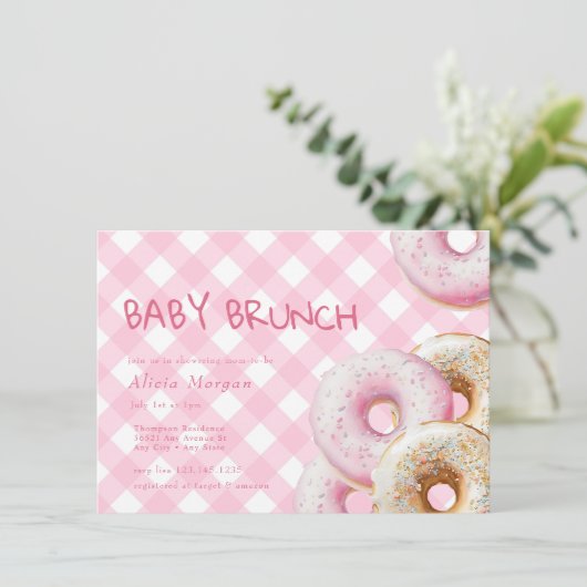 Donut | Roze Gingham Meisje Baby shower Uitnodigin Kaart (Staand voorkant)