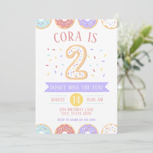 Donut Second Birthday Invitation Kaart (Staand voorkant)