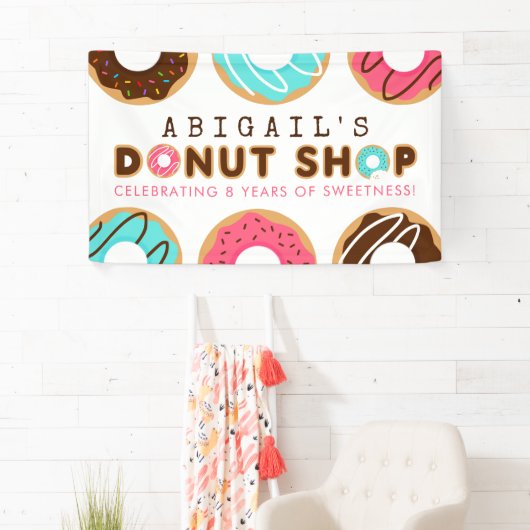 Donut Shop Birthday Party Spandoek (Insitu)