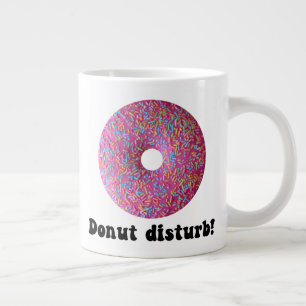 Donut storen grote koffiekop