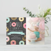 Donut Verjaardag Uitnodiging Donut Grow up party (Staand voorkant)