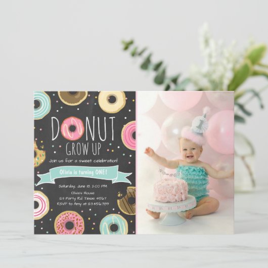 Donut Verjaardag Uitnodiging Donut Grow up party (Staand voorkant)