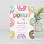 Donut verjaardagsfeest uitnodiging (Staand voorkant)