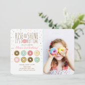 Donut Verjaardagsfeest Uitnodiging Rise and Shine (Staand voorkant)