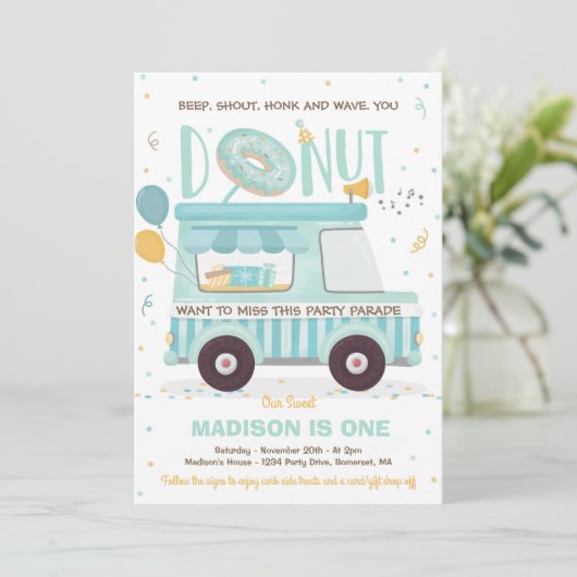 Donut verjaardagsfeestje rijden door verjaardagspa kaart (Staand voorkant)