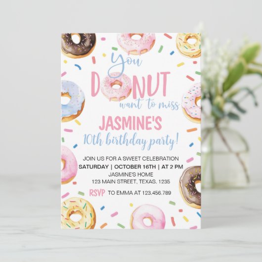 Donut Verjaardagsfeestuitnodiging Alle leeftijden Kaart (Staand voorkant)