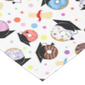 Donuts en Diploma's Afstudeerpatroon Tafelkleed (Gekanteld)