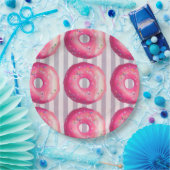 Donuts met roze vorst en sprinken papieren bordje (Feest)