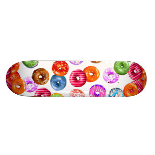Donuts naadloos patroon + jouw achtergrond & ideeë skateboard