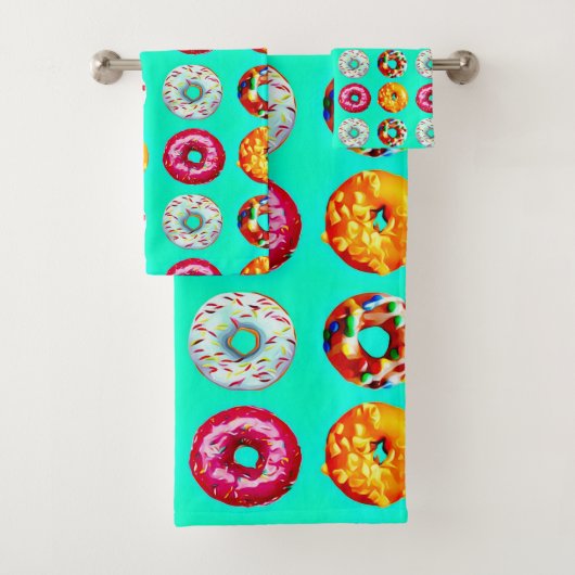 Donuts on turquoise bad handdoek (Insitu)