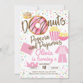 Donuts, popcorn en pyjama's, sleepover-uitnodiging kaart (Voorkant)