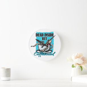 Dood van binnen, maar cafeïnehoudende koffie liefd ronde klok