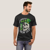 Dood van binnen, maar een gelukkige schedel St Pat T-shirt (Voorkant volledig)