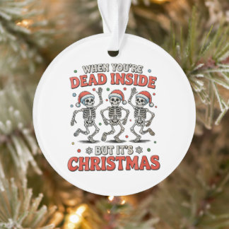 Dood van binnen maar het is kerst skelet aan het d ornament