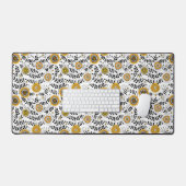 Doodle bloemen en bladeren in geel en zwart bureaumat (Keyboard & Muis)