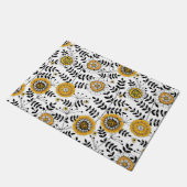 Doodle bloemen en bladeren in geel en zwart deurmat (Schuin)