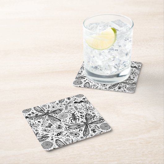 Doodle-bugs in donkerblauw kartonnen onderzetters (Insitu)