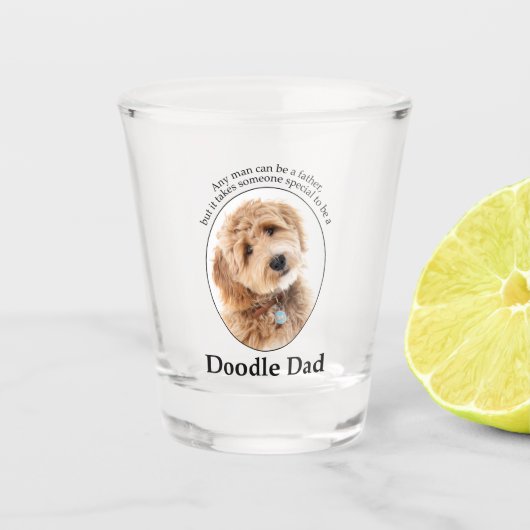 Doodle Dog Dad Shot Glas (Voorkant)