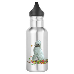 Doodle hond in bladeren waterfles