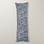 Doodle Line Art Patroon | Wit op blauw-grijs Lichaamskussen (Achterkant (Verticaal))
