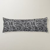 Doodle Line Art Patroon | Wit op grafiet Lichaamskussen (Voorkant)