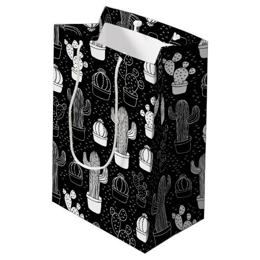 Doodle Pattern voor zwarte en witte cactus Medium Cadeauzakje (Achterkant Gekanteld)