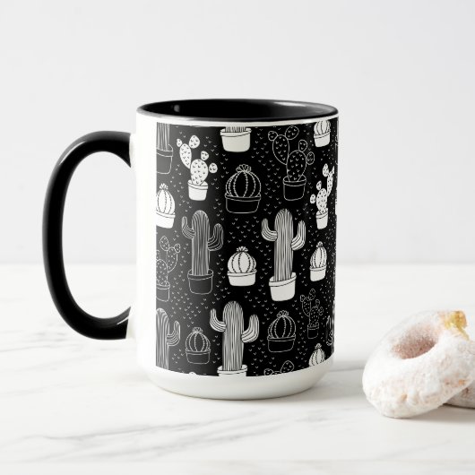 Doodle Pattern voor zwarte en witte cactus Mok (Met donut)